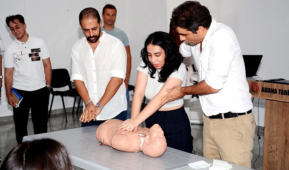 Tıp Öğrencilerine ‘Temel Yaşam Desteği’ anlatıldı