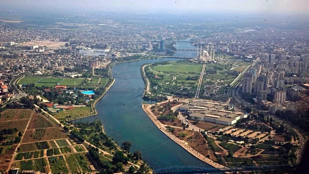 Adana’da hava sıcaklığı 10 derece birden düştü!