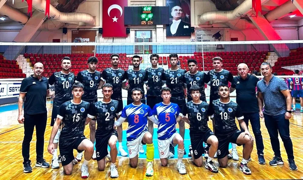 Seyhanlı erkek voleybolcularda galibiyet sevinci