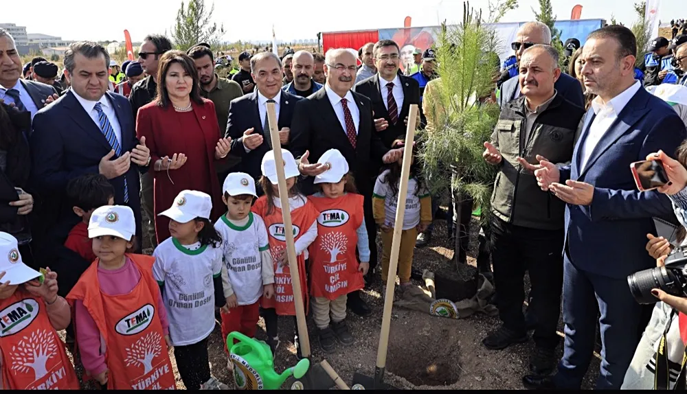 Milli ağaçlandırma günü’nde fidanlar toprakla buluştu