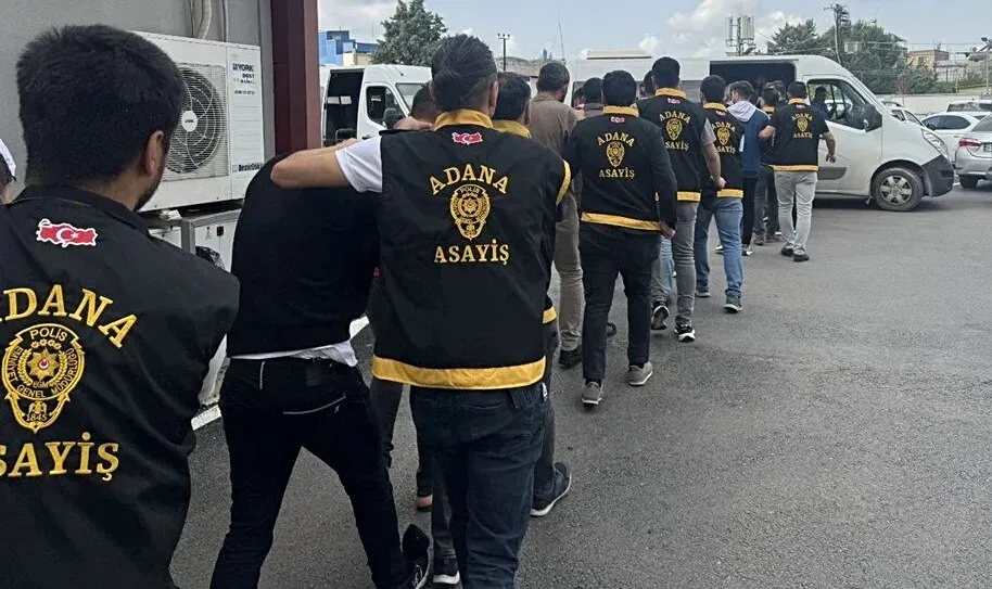 Adana merkezli 4 ilde yasa dışı bahis operasyonu; 32 gözaltı