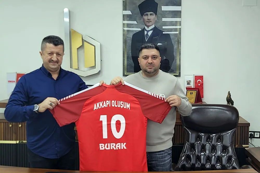 Burak Erdem’den  Voleybola destek