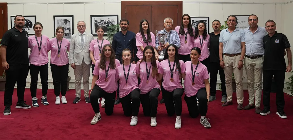 ABBSK U16 Kız Basketbol Takımı kupayı Zeydan Karalar’a getirdi