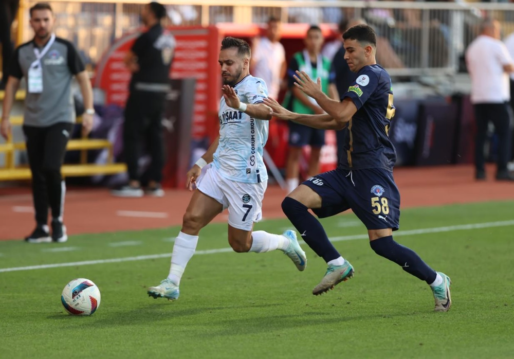 Adana Demirspor ilk puanını uzatmalarda aldı: 2-2