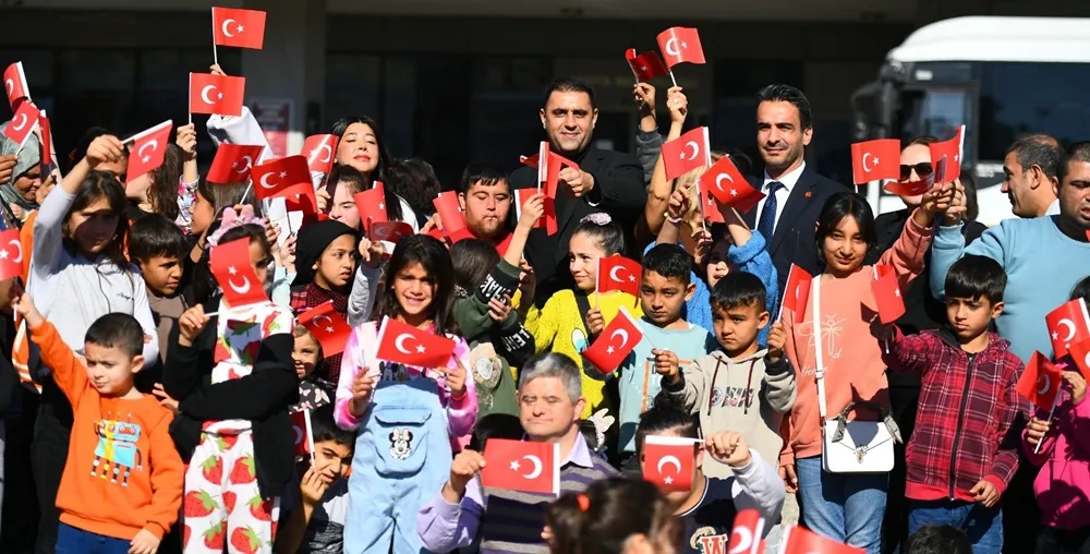 Başkan Kozay’dan özel çocuklara özel şenlik...