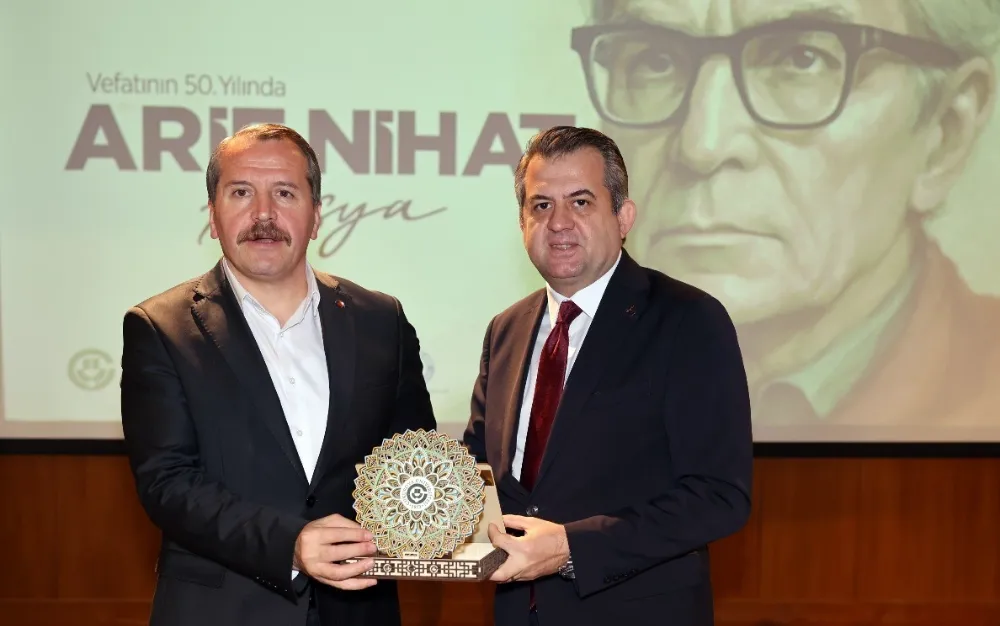 Vefatının 50. Yılında “Bayrak Şairi” Arif Nihat Asya ÇÜ