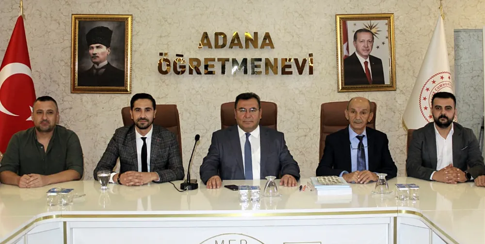 Sağlık Emekçileri Adana’da Sağlık-Sen çatısı altında buluştu