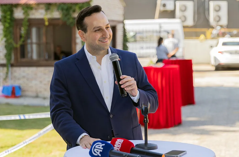 Gazioğlu’ndan  Bienale Davet!