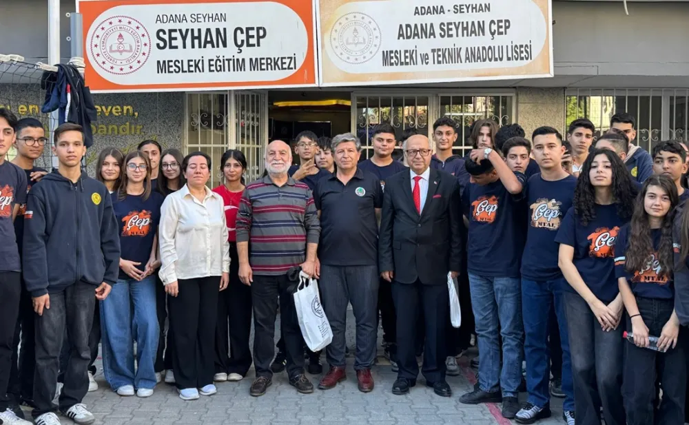 Gazeteci Özke genç iletişimcilerle deneyimlerini paylaştı