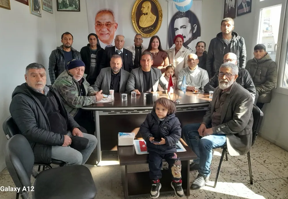 Başkan Ayhan Ağdaş ve ekibi güven tazeledi 