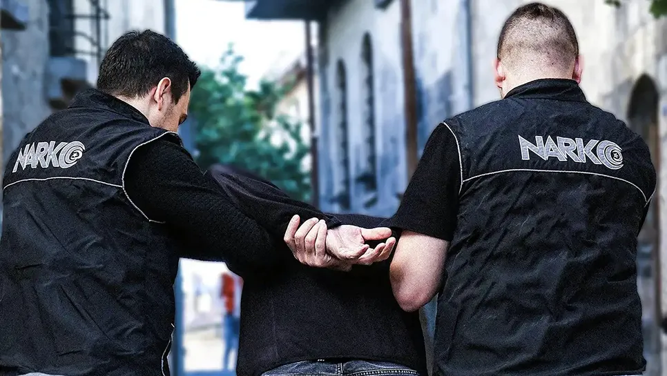 Yedek lastiğe gizlenen esrar, uygulamada ortaya çıktı