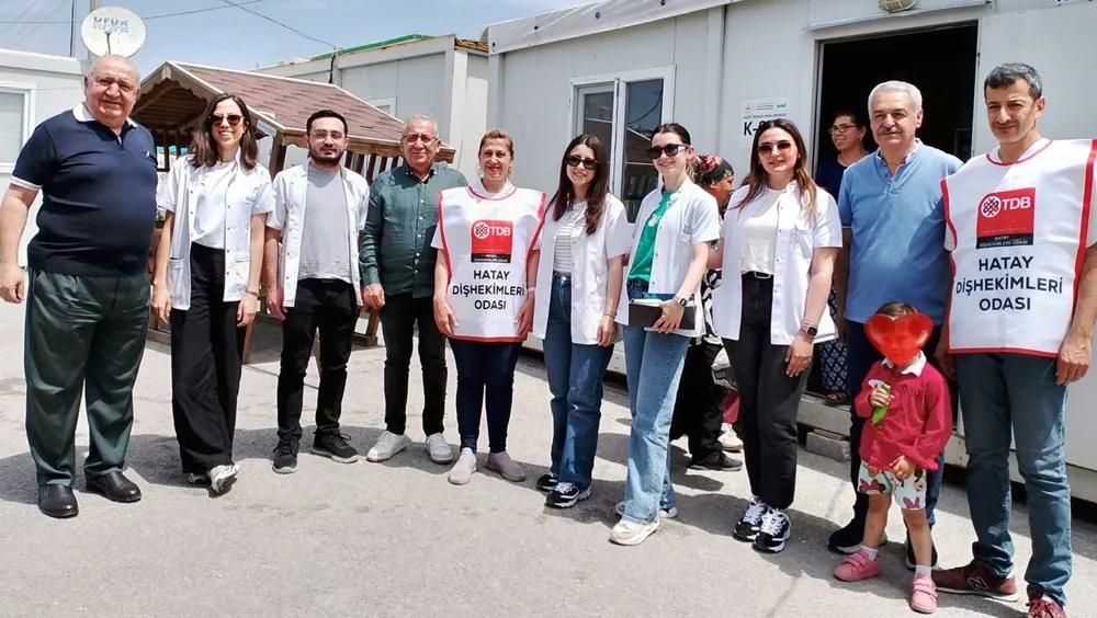 Konteyner kentte yaşayan depremzede çocuklara moral