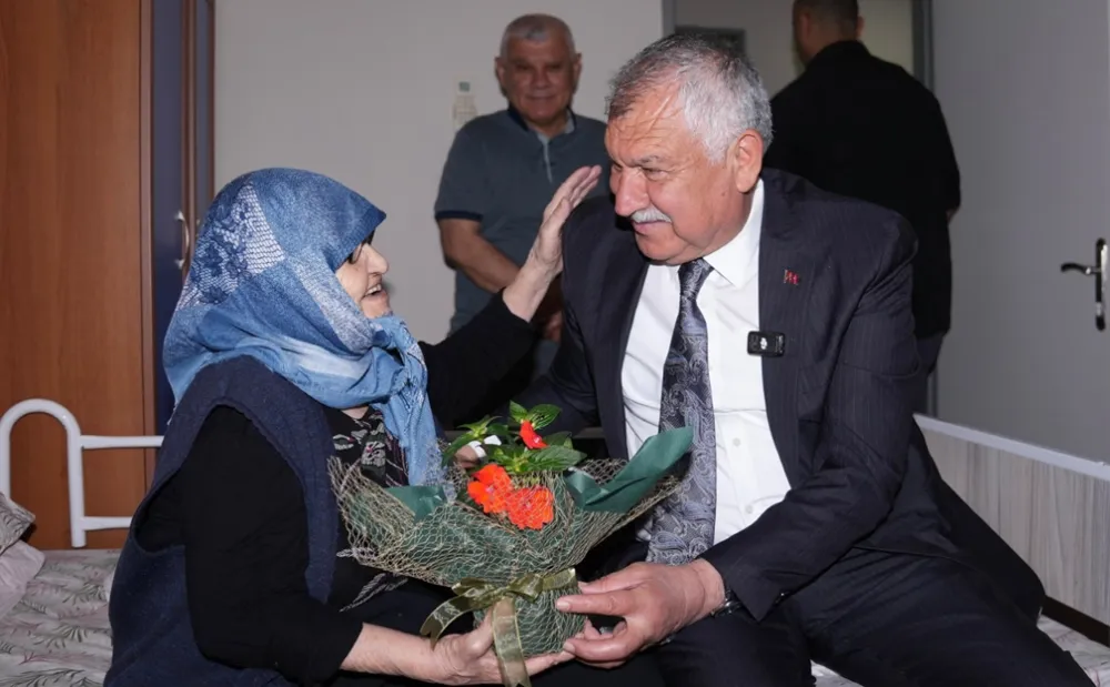 Başkan Karalar, huzurevi sakinlerini ziyaret etti...