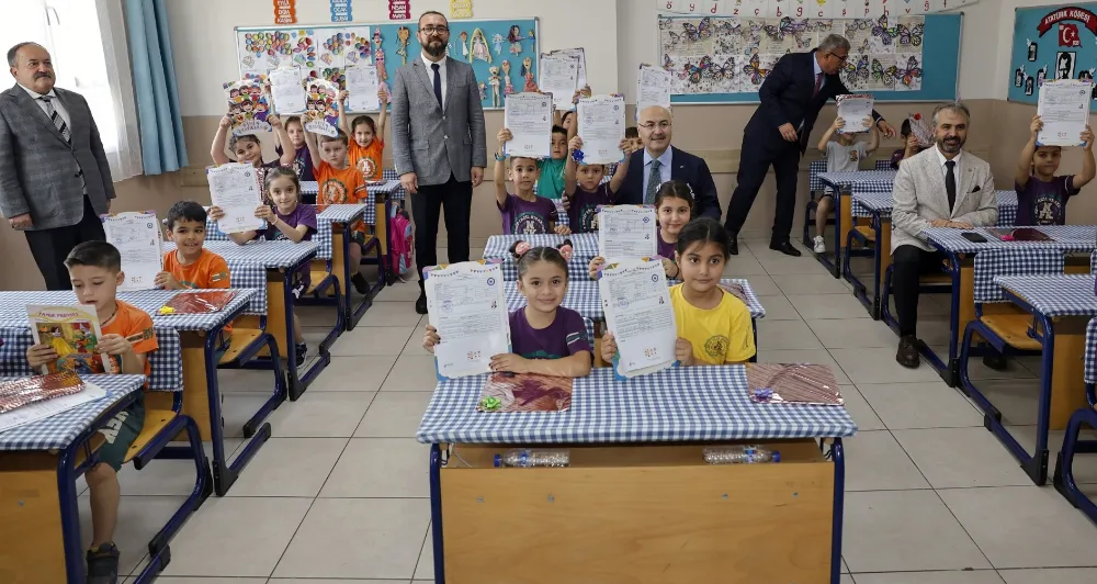 Adana’da 522 bin 217 öğrenci karne aldı