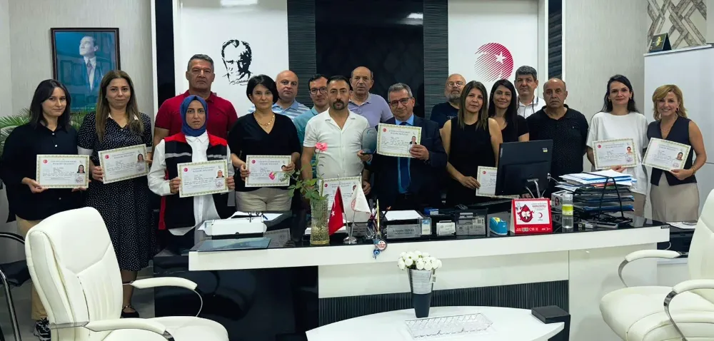 Çukurova İlçe Tarım Müdürlüğü personeline başarı belgeleri takdim edildi