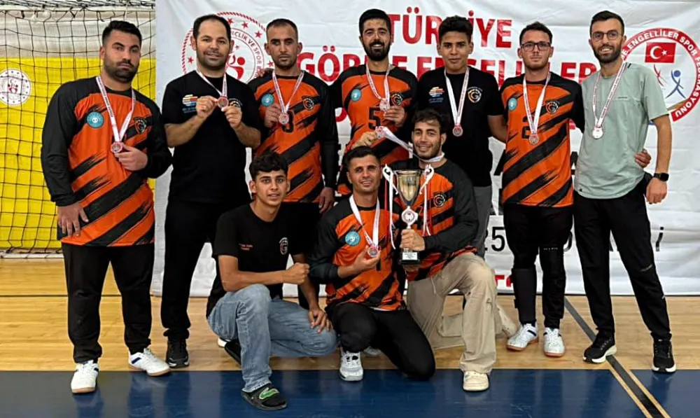 Halil Nacar: Bu  gençler alkışlanır