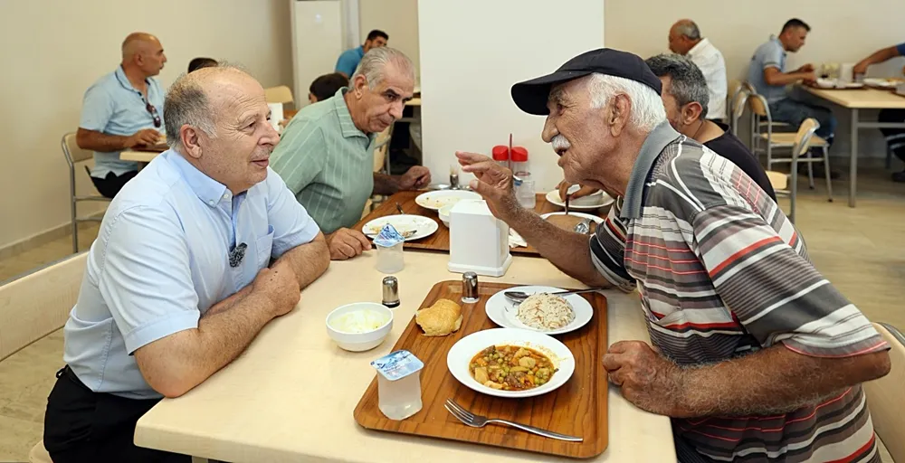 Yüreğir’in ilk kent lokantaları açıldı
