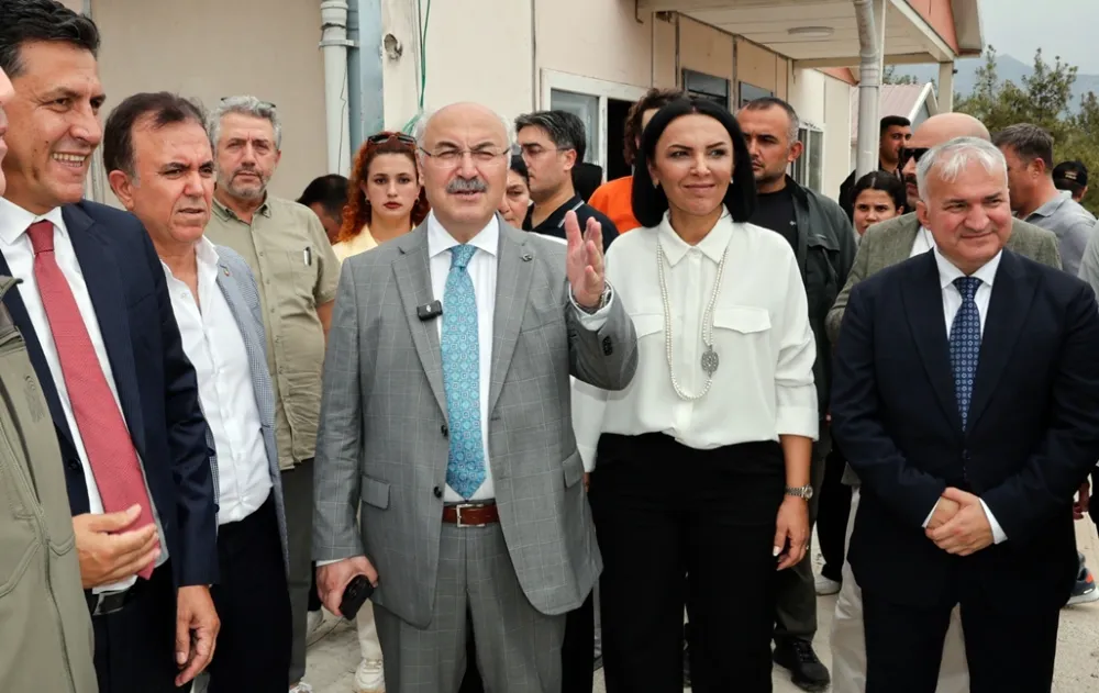 Vali Köşger Kozan’da bir dizi program gerçekleştirdi