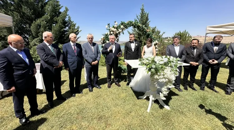 Rektör Beriş muradına erdi...