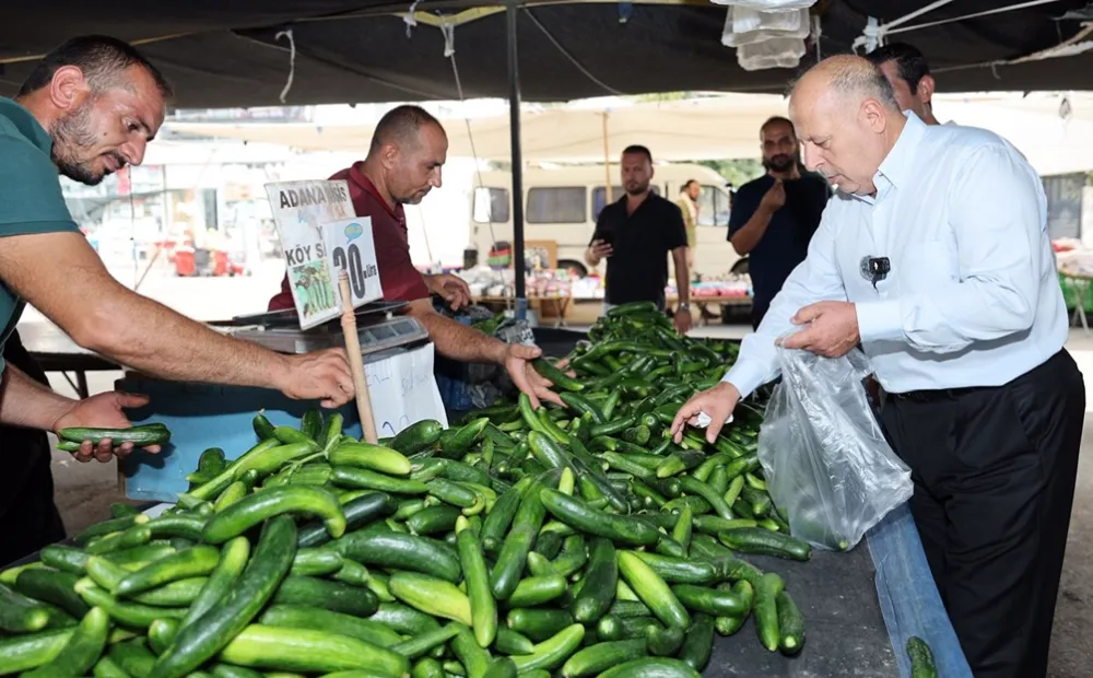 Başkan Demirçalı semt pazarını ziyaret etti