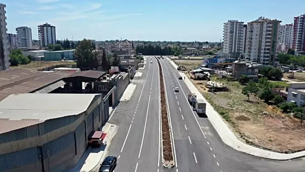 Adanalıların Otoban Çilesi Sürüyor: Yol Çalışmaları Trafiği Felç Etti