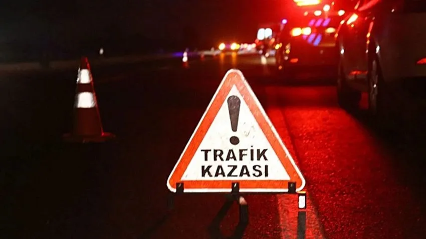 Dereye düşen kamyonetin sürücüsü ölümden döndü