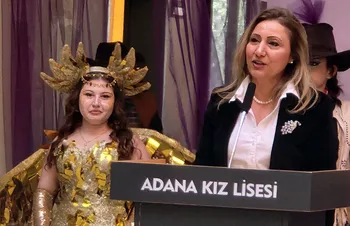 Adana Kız Lisesi’nde 8 Mart’a Anlamlı Kutlama!