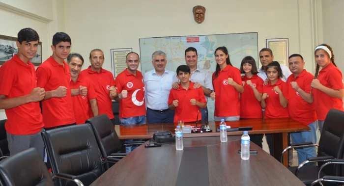 Muay Thai  Adana’dan  7 Sporcu ile Dünya Şampiyonasına Gidecek