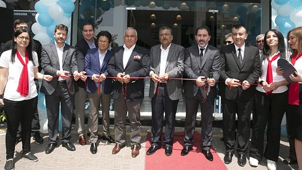 Samsung’dan Çukurova’ya 3 yeni mağaza!